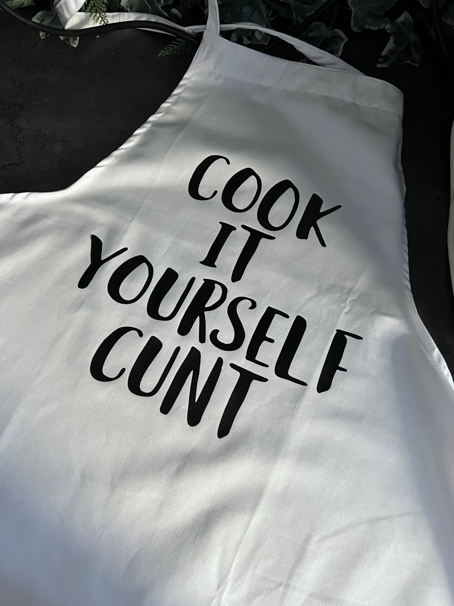 Cooking apron/pinny- cook it yourself cunt