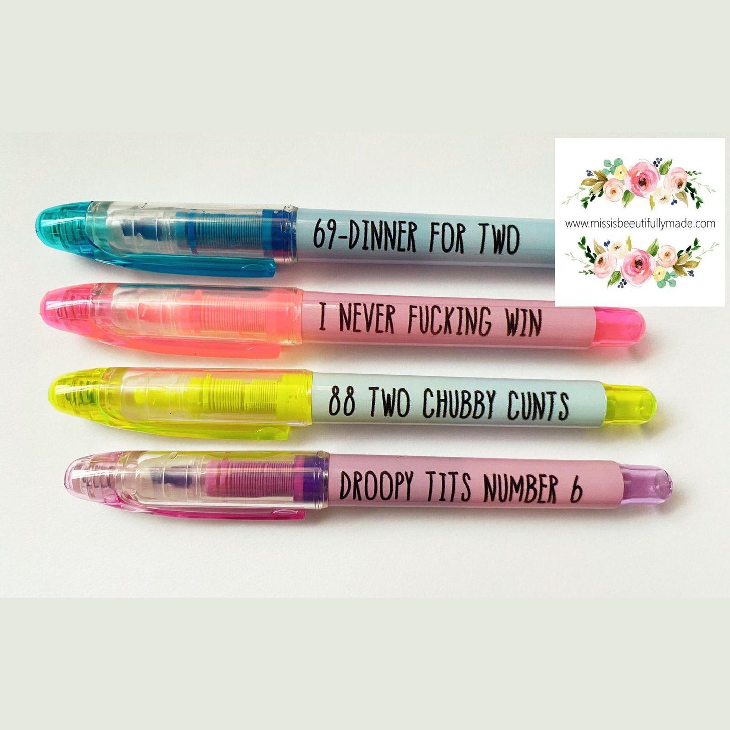 4 pack of Fun bingo highlighter marker pens in pastel rainbow colours and 4 different designs. Bingo lover party pens 